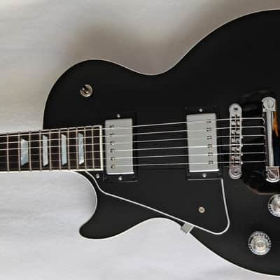 Gibson Les Paul Modern Left Handed Graphite Top image 5