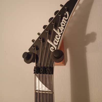 Jackson JS Series JS32 King V with Rosewood Fretboard 2013 - 2018 - Black with White Bevels image 4
