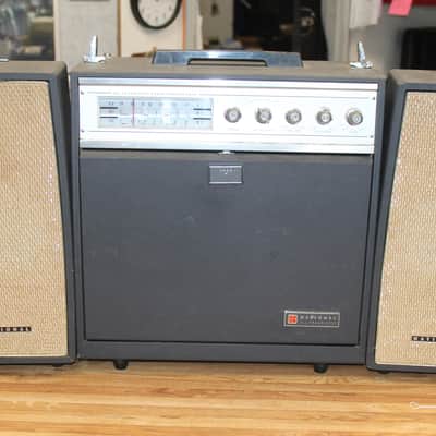 National 3-band, 13-transistor, 3-diode Portable Radio-Phonograph Model SG-825 image 14