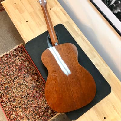 2002 Martin OM-18V image 5