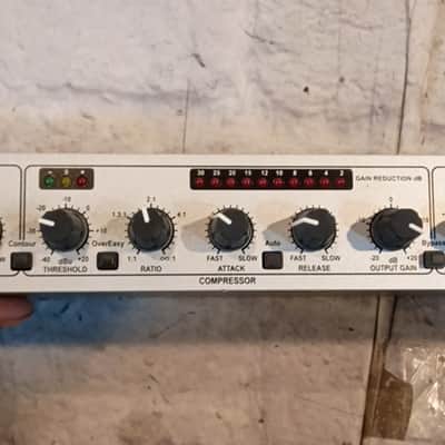 DBX 166xs Compressor image 3