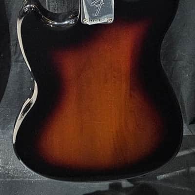 Fender Player II Mustang Bass PJ - 3-color Sunburst with Maple Fingerboard 2025 image 4