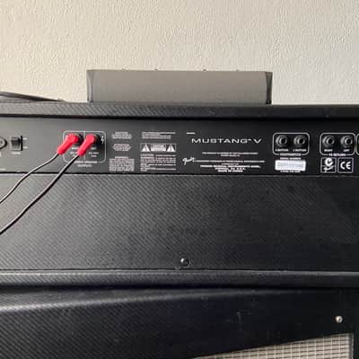 Fender Mustang V 150-Watt Modeling Guitar Amp Half-Stack 2011 - 2012 - Black image 3
