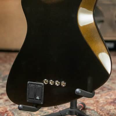 Fender American Ultra II Meteora Bass, Ebony Fingerboard - Texas Tea with Deluxe Molded Hardshell Case - Demo image 10