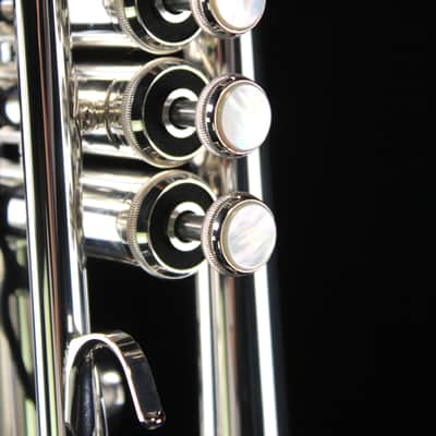 Yamaha YTR-8310ZIIS Bobby Shew Custom Z Professional Bb Trumpet (Silver Plated) image 5