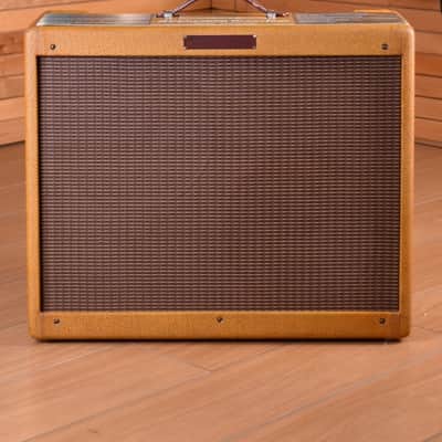 Fender 57 Custom Deluxe Twin Amp image 1