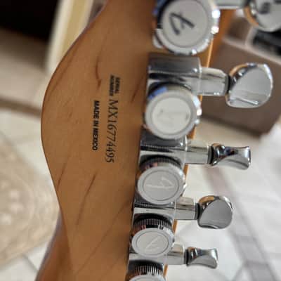 Deluxe Fender Thinline Telecaster MIM - Candy Apple Red image 2