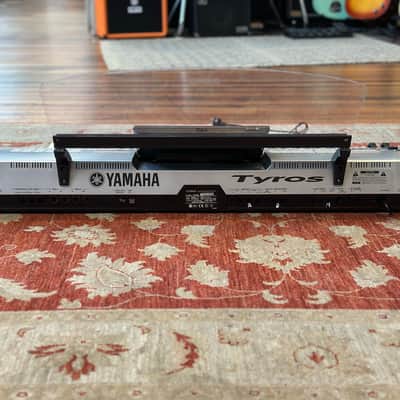 YAMAHA Tyros 1 61-key Arranger Workstation image 2