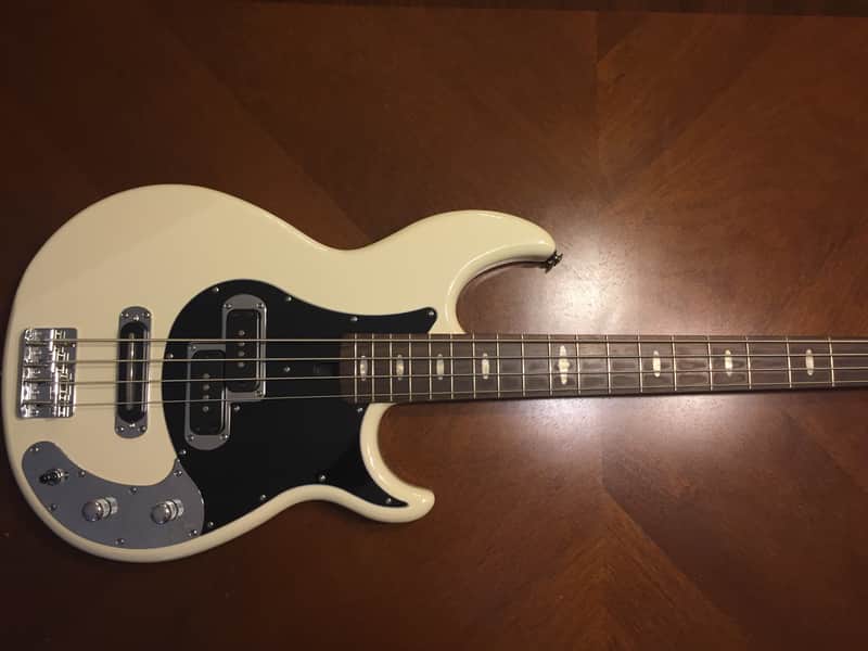 Yamaha BB424X-VW 4-String Bass Vintage White w/ Rosewood Fretboard image 1