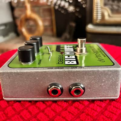 Electro-Harmonix Bass Big Muff Pi Distortion / Sustainer 2008 - Present - Green image 3