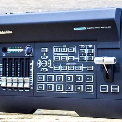 Datavideo SE-500HD 4-Channel 1080p HDMI Video Switcher / Built-In Audio Mixer image 2