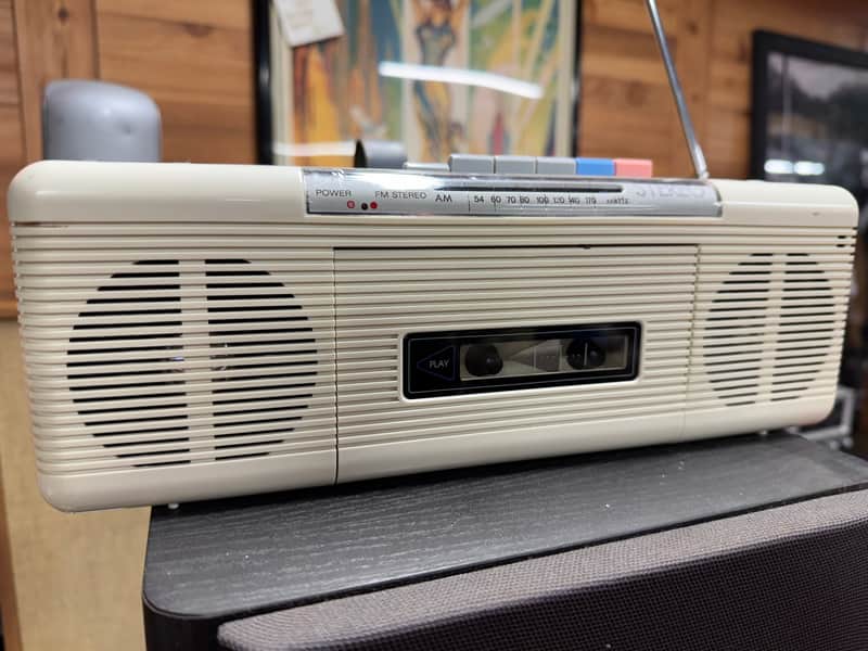Realistic Jambox Portable Cassette Player 1980s - Cream image 1