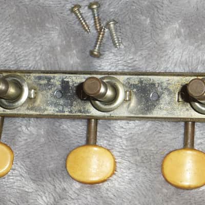 Gibson Kluson Single Line 3 on a Plate Tuners Bass Side 1956 - 1964 With Grommets and Screws Les Paul Jr. J-45 J-50 Etc.  image 3