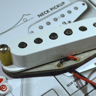 Fender V-MOD II Professional Stratocaster White BRIDGE Pickup image 6