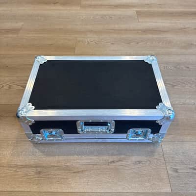 Pedaltrain PT-1 with Safe Case Hard Case 2010s - Silver image 13