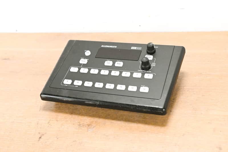 Allen & Heath ME-500 16-Channel Personal Mixer CG01YNQ image 1