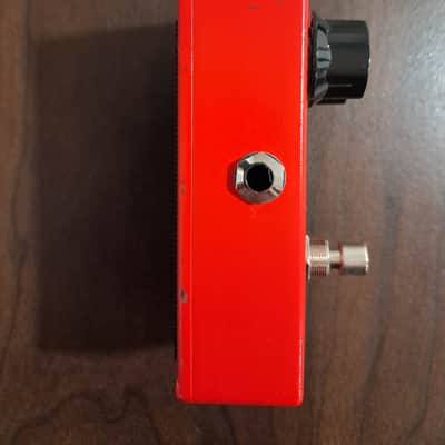 MXR M102 Dyna Comp 1995 - Present - Red image 4