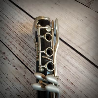 Bundy Student Clarinet with case image 6