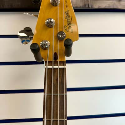 Squier Classic Vibe 60’s Precision Bass, Sunburst - Pre Owned image 9