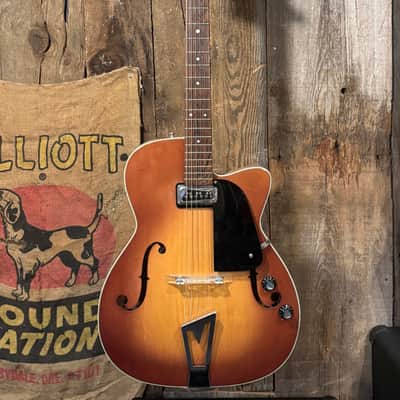 Martin F-50 1964 - Sunburst image 5