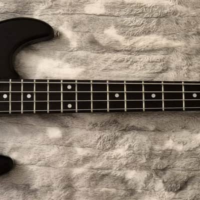 Vintage Kramer THE SHREDDER by L.A Bass - 80s - 30" Short Scale - Gloss Black - Gremlin Bass - 4-String image 8