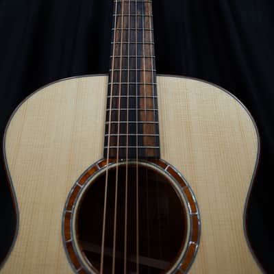 Taylor Taylor Custom Grand Concert Acoustic-Electric Guitar 2025 - Natural image 2
