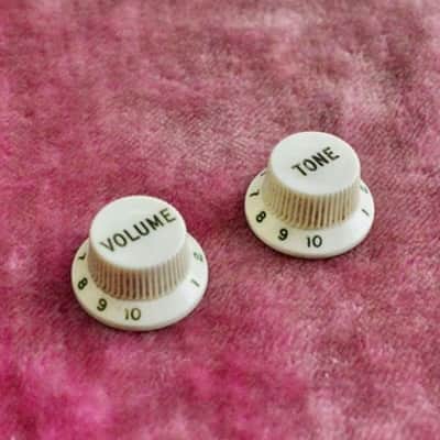 Vintage 1960's Fender Jazzmaster Knob Set PRE-CBS Volume Tone Knob Slab board Clay dot JM image 3