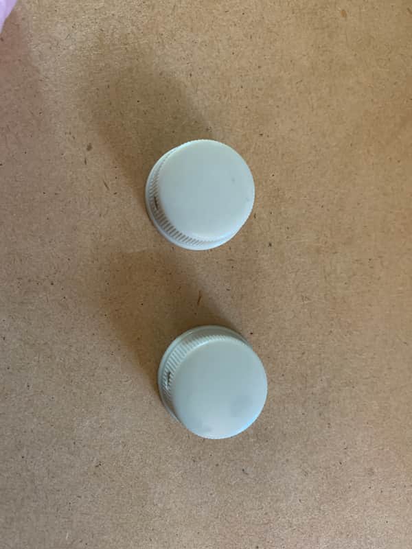 Pair of 1" vintage Daka-Ware knobs ivory cream colored for guitar - Fits Kay Harmony Silvertone - Mint
