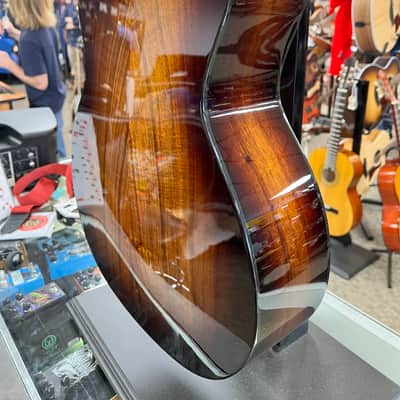 Taylor 224ce-K DLX Grand Auditorium Hawaiian Koa Acoustic-Electric Guitar image 4