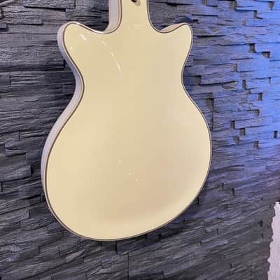 Duesenberg Fullerton TV 2022 - Vintage White image 8