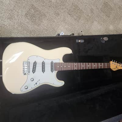 Schecter Custom 2015 vintage White Sale Ends 1/23 image 1