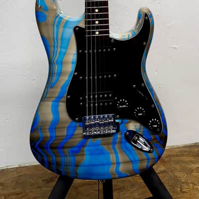 ‘13 Fender FSR Standard Stratocaster® HSS Swirl image 4