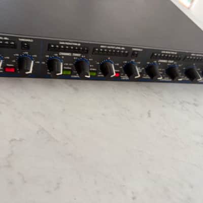 dbx 1046 Quad Compressor/Limiter 2010s - Black image 5