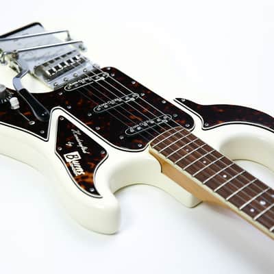 2004 Burns Hank Marvin 40th Anniversary Limited Edition No.1117/2004 & Case & Candy image 10