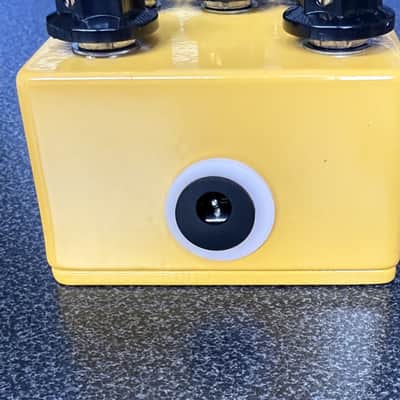 JHS Charlie Brown V4 2026 - Yellow Bild 6