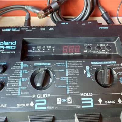 Roland GR-30 Guitar Synthesizer 1996 - 2000 - Black image 2