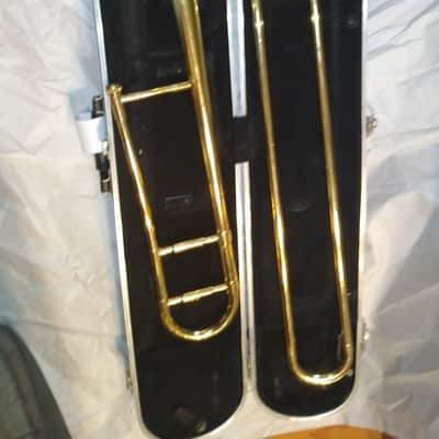 Olds Ambassador Trombone, USA, Lacquered Brass with case and mouthpiece image 2