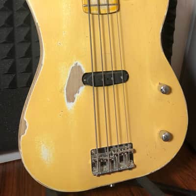 Dusty Hill Signature 51 Telecaster Tribute Bass 2022 - Relic 2022 - Yellow Relic image 3