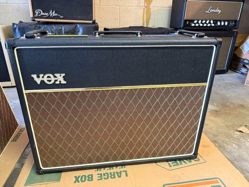 Vox AC30CC2X Custom Classic 2-Channel 30-Watt 2x12" Blue Alnico Guitar Combo Early 2005 Production (SN: X2AC001013) image 1