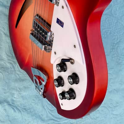 Rickenbacker 330/12 2010 - FireGlo Bild 7