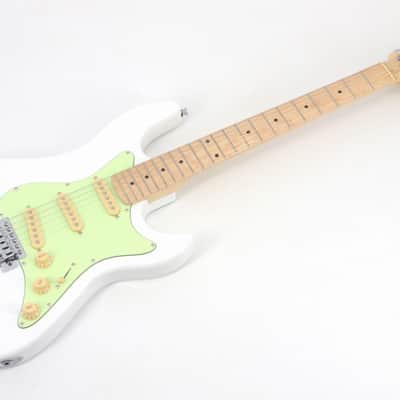 Strinberg White Stratocaster STS100 + Gig Bag image 2