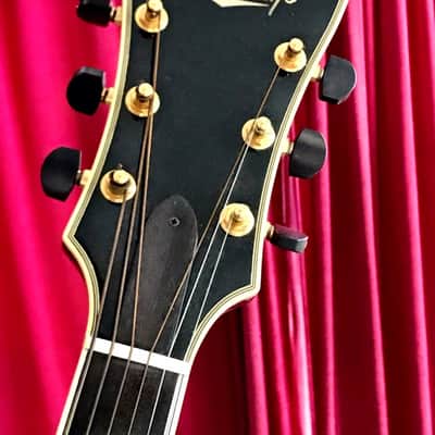 Benedetto Manhattan 18" Archtop Sunburst image 4