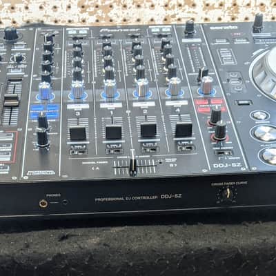 Pioneer DDJ-SZ 4-Channel DJ Controller 2010s - Black image 2