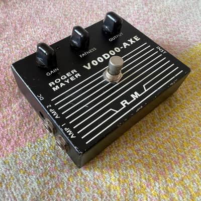 Roger Mayer Voodoo Axe Fuzz Pedal active splitter 90s image 8