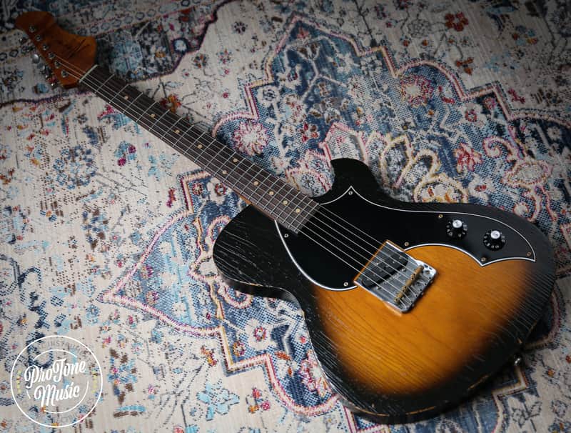 Novo Solus F1 Sunburst 2 Tone Sunburst image 1
