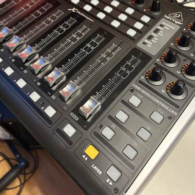 Behringer X-TOUCH COMPACT Universal DAW Control Surface with Travel Case and Cables image 5
