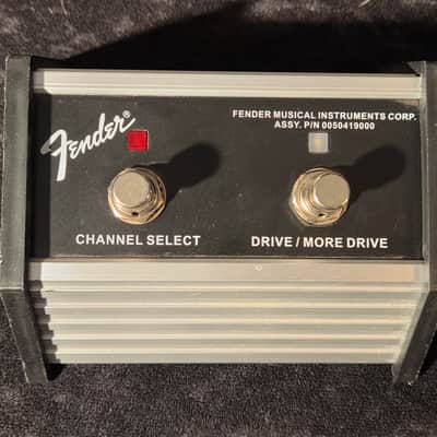 Fender Frontman 212R 2-Channel 100-Watt 2x12" Solid State Guitar Combo image 14