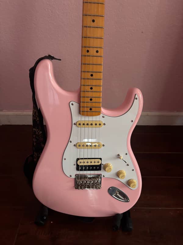 Squier Classic Vibe '50s Stratocaster HT 2025 With HSS V-MOD II Loaded Pickguard Pickups Present - Shell Pink image 1