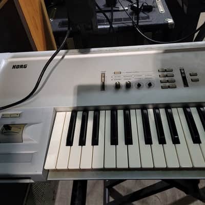 Korg Triton Pro 76-Key 62-Voice Polyphonic Workstation - Local Pickup Only image 4