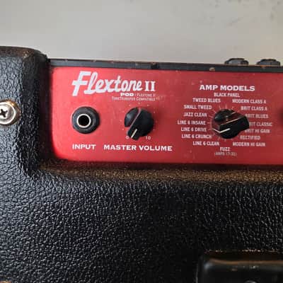 Line 6 Flextone II 60-Watt 1x12" Digital Modeling Guitar Combo 2000 - 2001 - Black image 2
